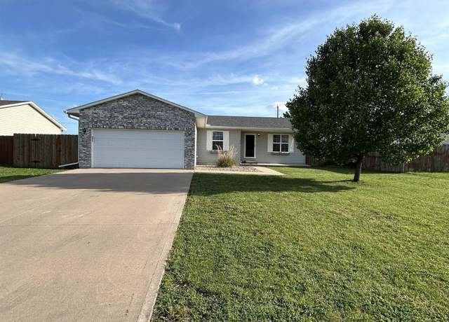 Property at 1213 Sunflower Way, Emporia, KS 66801, 3 beds, 3 baths