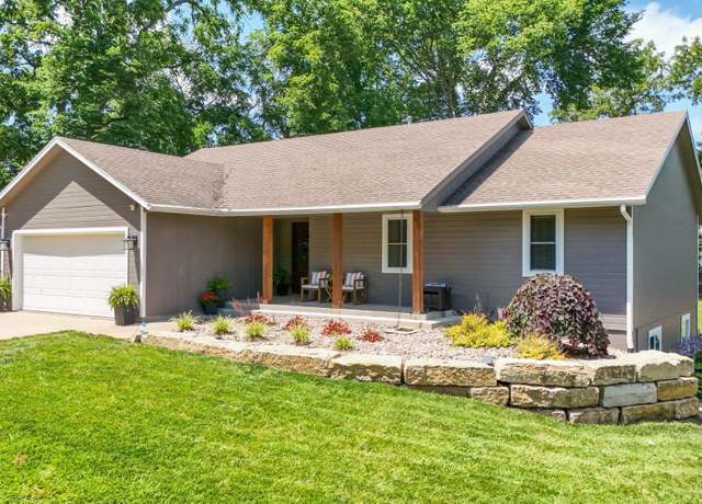 Property at 3917 NW Dondee Ln, Topeka, KS 66618, 5 beds, 3 baths