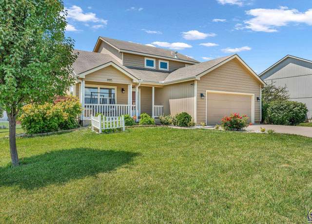 Property at 8003 SW 27th St, Topeka, KS 66614, 4 beds, 3.5 baths