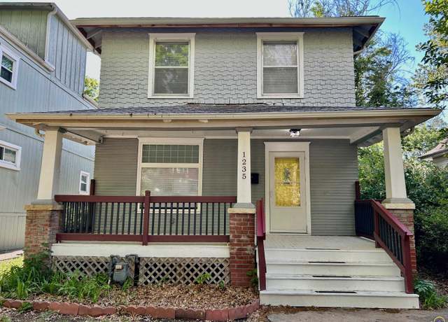 Property at 1235 SW Garfield Ave, Topeka, KS 66604, 3 beds, 2 baths