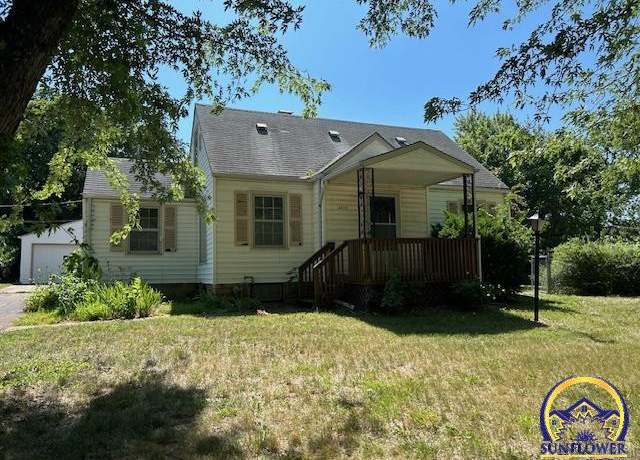 Property at 3022 SE Colorado Ave, Topeka, KS 66605, 2 beds, 1 bath