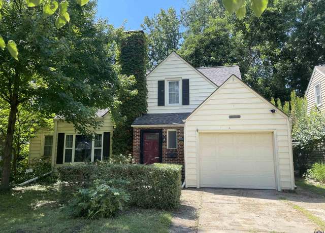 Property at 1915 SW Webster Ave, Topeka, KS 66604, 4 beds, 2 baths