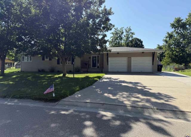 Property at 413 Apollo St, Silver Lake, KS 66539, 5 beds, 2 baths