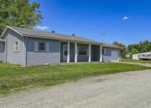 Property at 5950 Grant Rd, Effingham, KS 66023, 3 beds, 1 bath