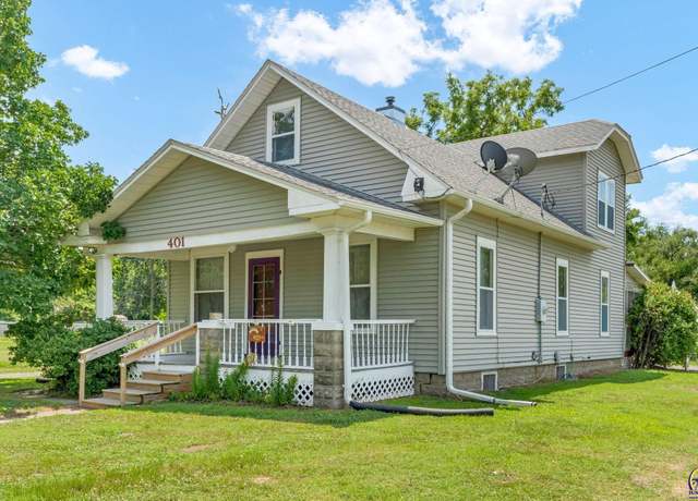 Property at 401 NE Burgess Ave, Topeka, KS 66608, 2 beds, 1 bath