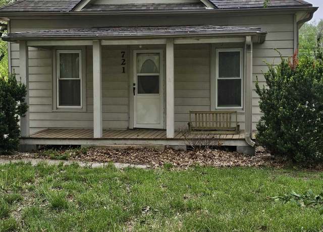 Property at 721 Woodland St, Emporia, KS 66801, 2 beds, 1 bath