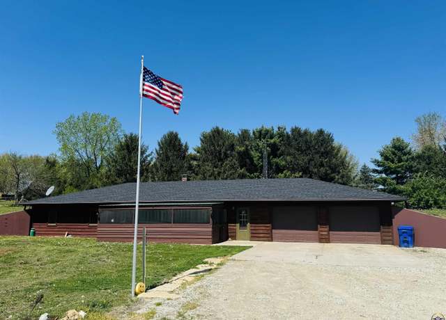 Property at 9461 T Rd, Hoyt, KS 66440, 3 beds, 3 baths