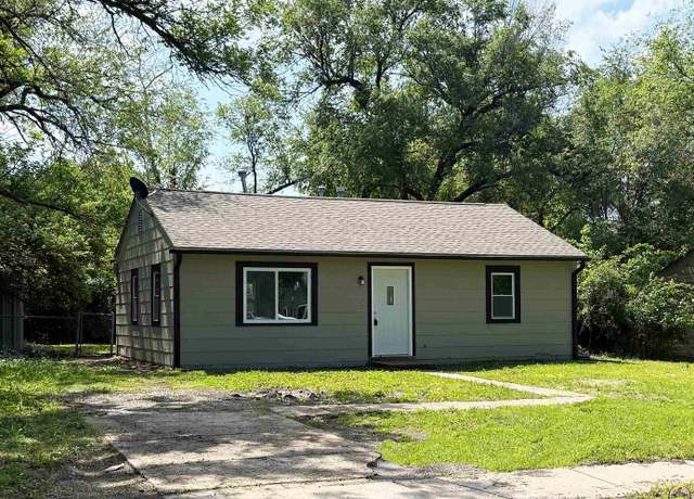 Property at 3362 SE Fremont St, Topeka, KS 66605, 2 beds, 1 bath