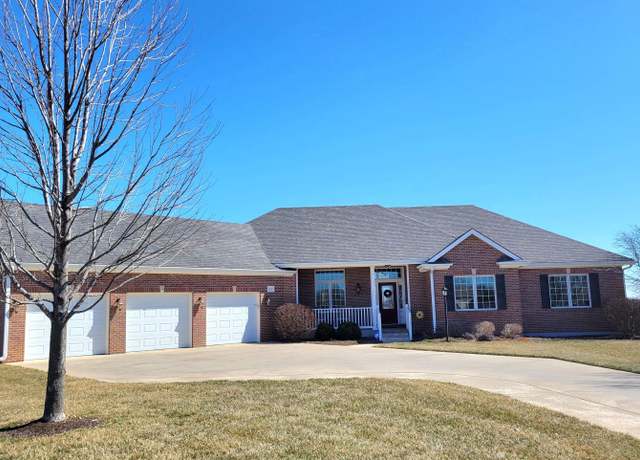 Property at 4540 SW Deer Trail St, Topeka, KS 66610, 4 beds, 3.5 baths