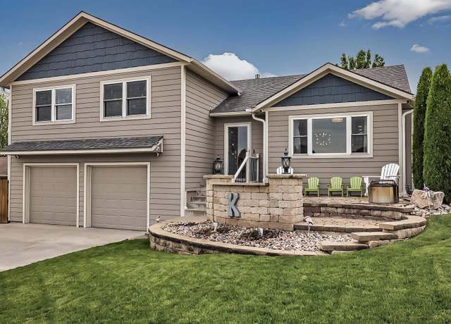 Property at 3933 SW 38th Ter, Topeka, KS 66610, 4 beds, 2.5 baths