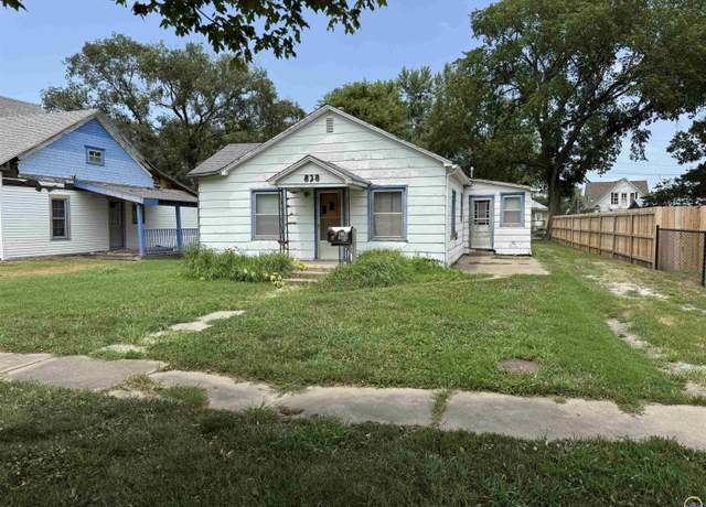 Property at 828 Main St, Osage City, KS 66523, 2 beds, 1 bath