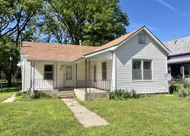 Property at 1520 NE Atchison Ave, Topeka, KS 66616, 2 beds, 1 bath