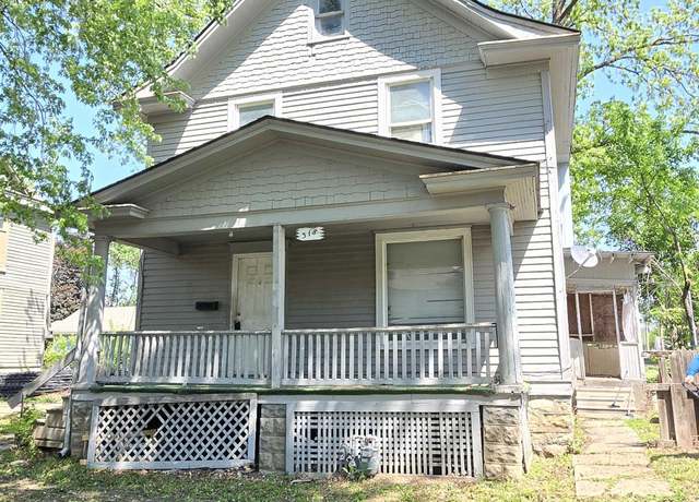 Property at 318 SW 14th St, Topeka, KS 66612, 3 beds, 1 bath