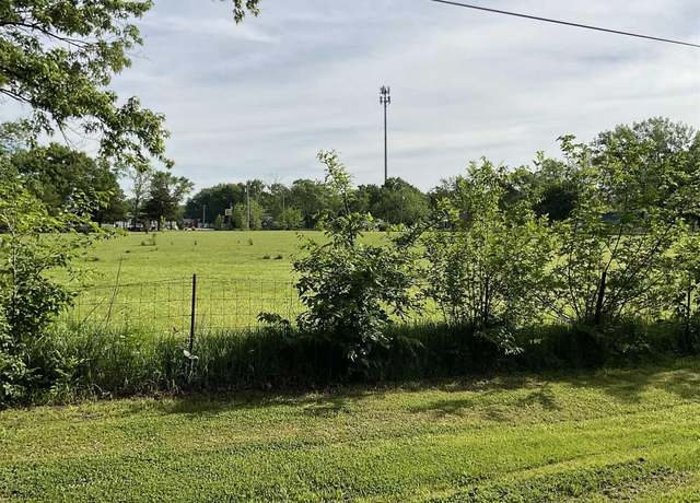 Property at 214 Hayes St, Pomona, KS 66076