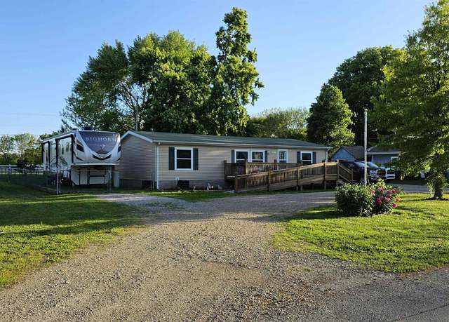 Property at 511 W North St, Carbondale, KS 66414, 3 beds, 2 baths