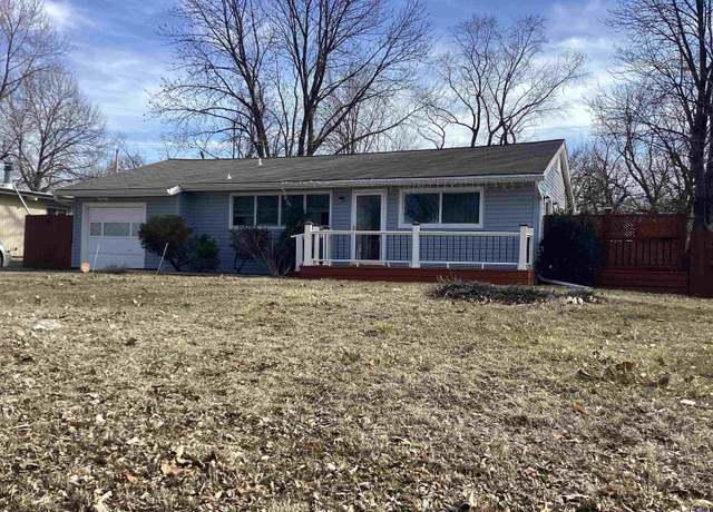 Property at 1817 SW Harp Pl, Topeka, KS 66611, 3 beds, 1 bath