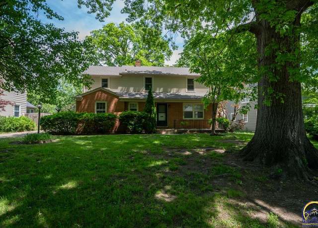 Property at 1940 SW Pembroke Ln, Topeka, KS 66604, 4 beds, 2 baths