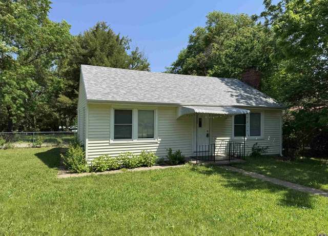 Property at 700 SE 26th St, Topeka, KS 66605, 2 beds, 1 bath