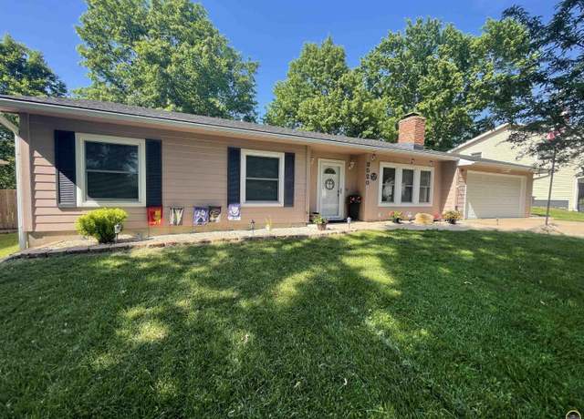 Property at 3520 W 21st St, Emporia, KS 66801, 3 beds, 2 baths