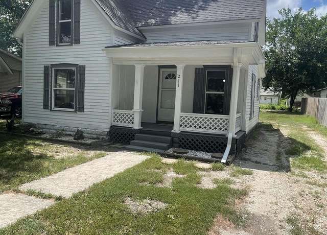 Property at 211 S Constitution St, Emporia, KS 66801, 3 beds, 1 bath