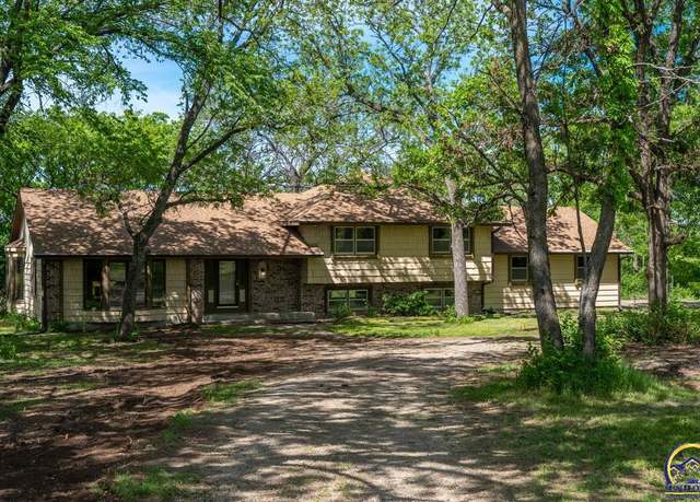 Property at 5251 SE 42nd Ter, Tecumseh, KS 66542, 3 beds, 1.5 baths