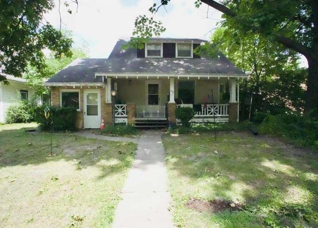 Property at 1628 SW Randolph Ave, Topeka, KS 66604, 2 beds, 1.5 baths