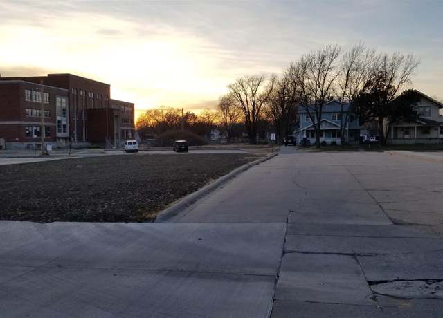 Property at 708 Constitution St, Emporia, KS 66801