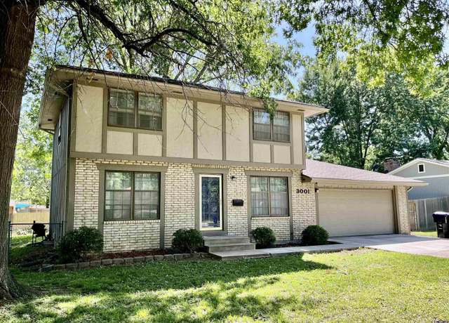 Property at 3001 SW 36th St, Topeka, KS 66614, 3 beds, 2.5 baths