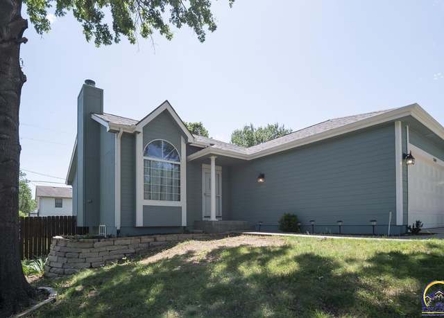 Property at 5619 SW 35th St, Topeka, KS 66614, 4 beds, 3 baths