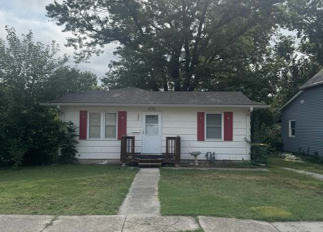 Property at 624 SW Kenova Rd, Topeka, KS 66606, 2 beds, 1 bath