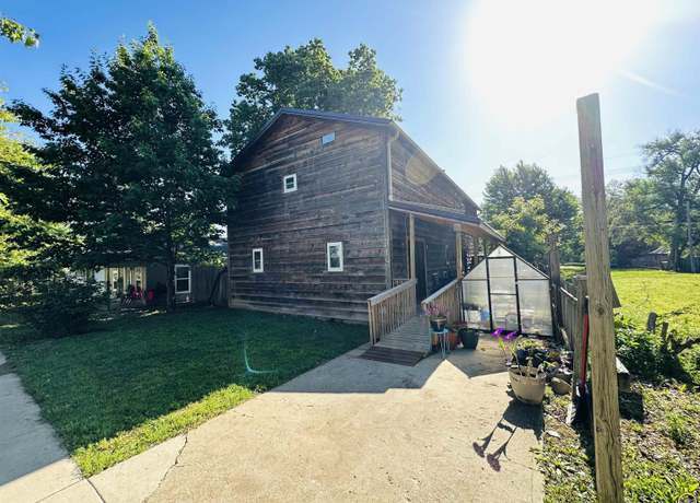 Property at 318 S Market St, Emporia, KS 66801, 2 beds, 1 bath