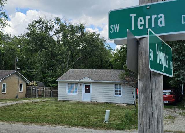 Property at 200 SW Terra Dr, Topeka, KS 66609, 2 beds, 1 bath