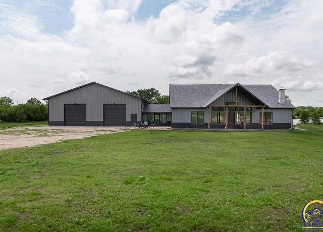 Property at 9127 NW Rochester Rd, Topeka, KS 66618, 4 beds, 3.5 baths