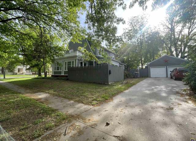 Property at 519 W 12th St, Emporia, KS 66801, 3 beds, 1.5 baths