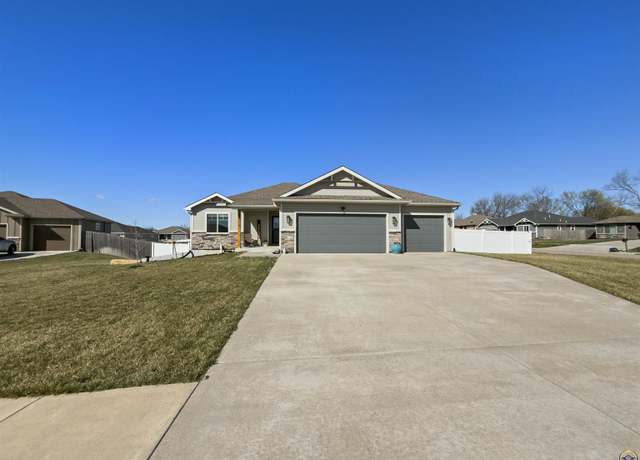 Property at 2511 SE Neptune Ct, Topeka, KS 66605, 4 beds, 3 baths