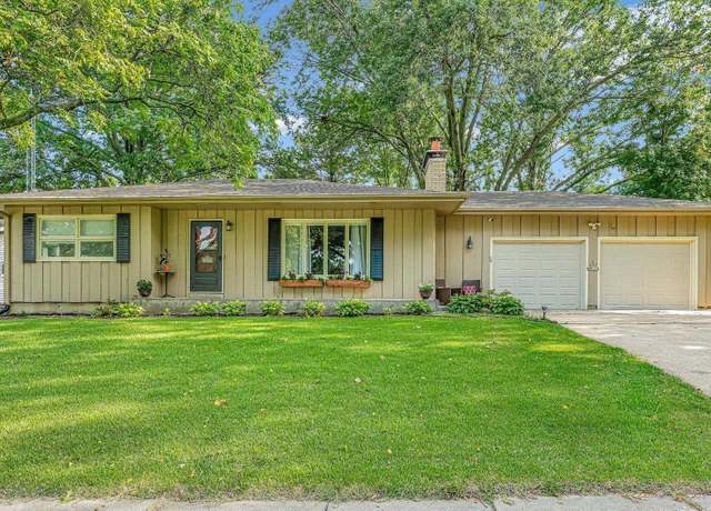 Property at 1633 SW Withdean Rd, Topeka, KS 66611, 3 beds, 3 baths