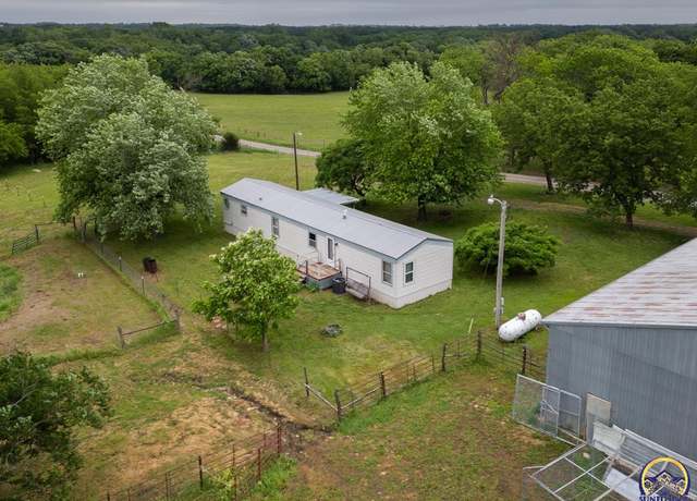 Property at 24033 S Valencia Rd, Osage City, KS 66523, 2 beds, 1 bath