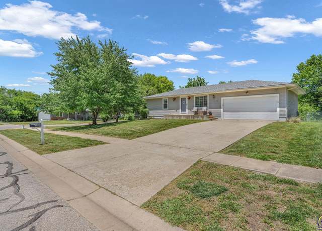 Property at 3400 SE Highland Ave, Topeka, KS 66605, 4 beds, 1 bath