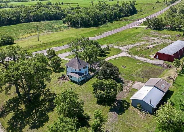 Property at 24872 NE K-4 Hwy, Eskridge, KS 66423, 4 beds, 1 bath