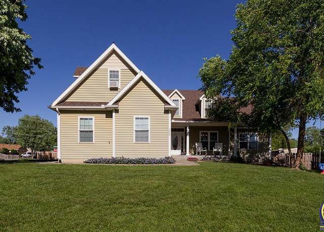 Property at 2800 SW Windermere Dr, Topeka, KS 66614, 4 beds, 3 baths