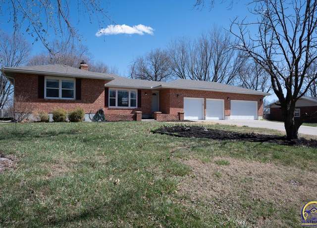Property at 6048 NW North Hills Dr, Topeka, KS 66618, 3 beds, 2 baths