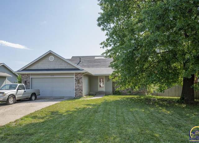 Property at 3806 SW Arvonia Pl, Topeka, KS 66610, 4 beds, 3.5 baths