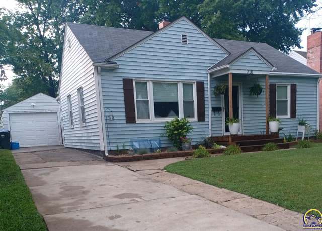 Property at 710 SW Grandview Ave, Topeka, KS 66606, 2 beds, 1 bath