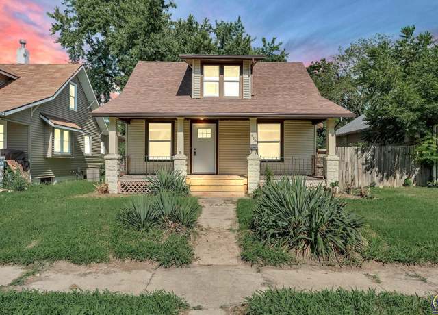 Property at 406 NE Ohio Ave, Topeka, KS 66616, 3 beds, 1 bath