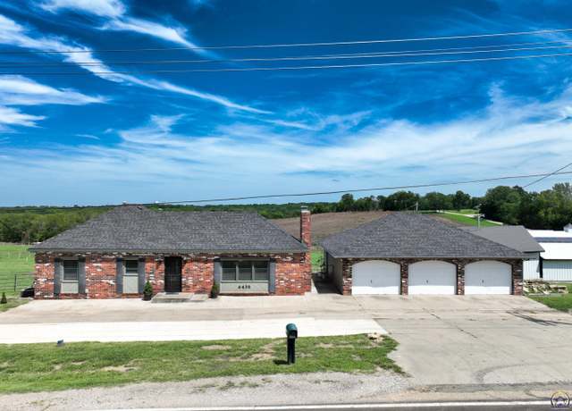 Property at 4436 SW Auburn Rd, Topeka, KS 66610, 4 beds, 3 baths