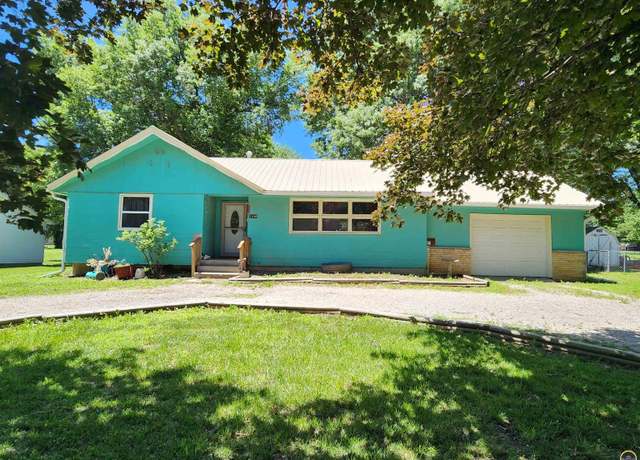 Property at 1665 1st Avenue Ave W, Horton, KS 66439, 3 beds, 1 bath