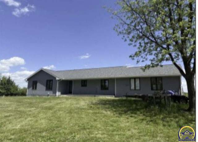 Property at 8240 SE 69th St, Berryton, KS 66409, 3 beds, 2 baths