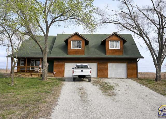 Property at 6020 NW 46th St, Topeka, KS 66618, 2 beds, 2 baths
