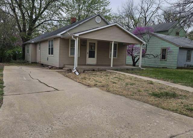 Property at 2610 SE Wisconsin Ave, Topeka, KS 66605, 2 beds, 1 bath