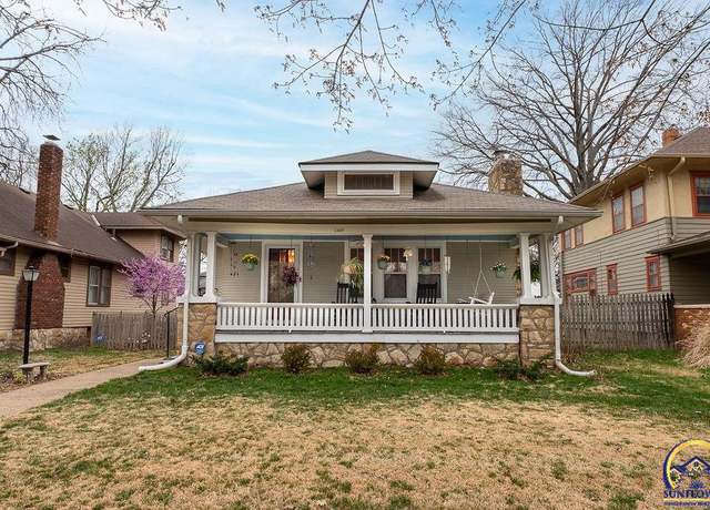Property at 1267 SW Macvicar Ave, Topeka, KS 66604, 3 beds, 2 baths